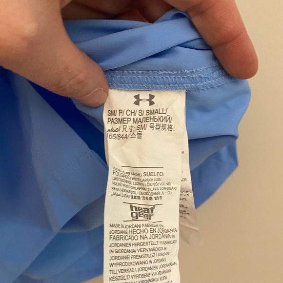 Under Armour Blue Dress Shirt Lightweight Short Sleeve - Picture 5 of 8